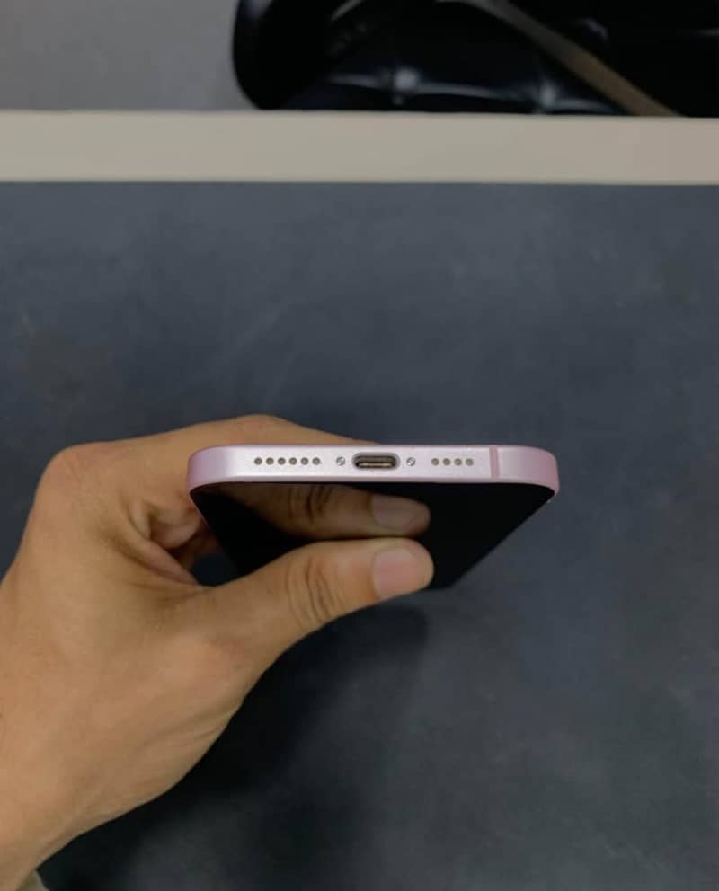 Apple iPhone 15 plus 5