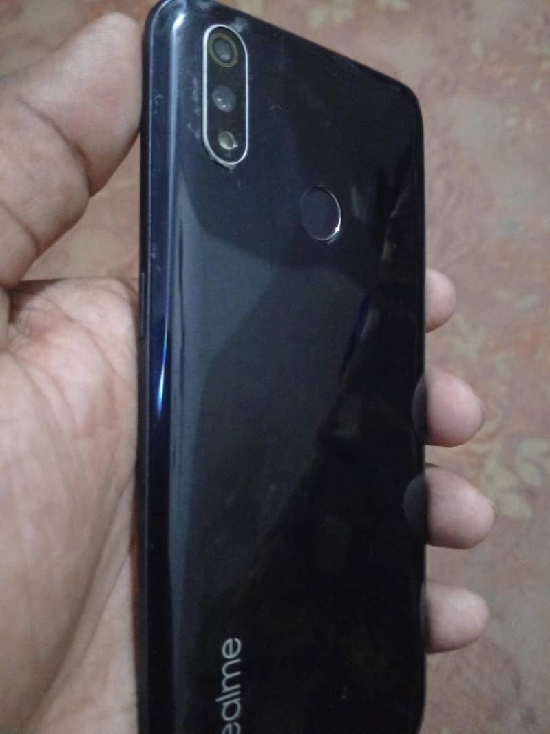 Realme 3 Pro 1