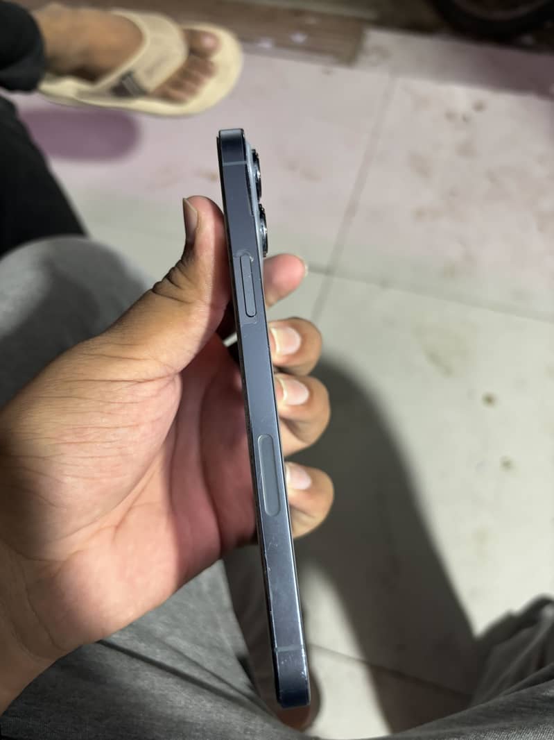 Apple iPhone 13 Pro Max 5