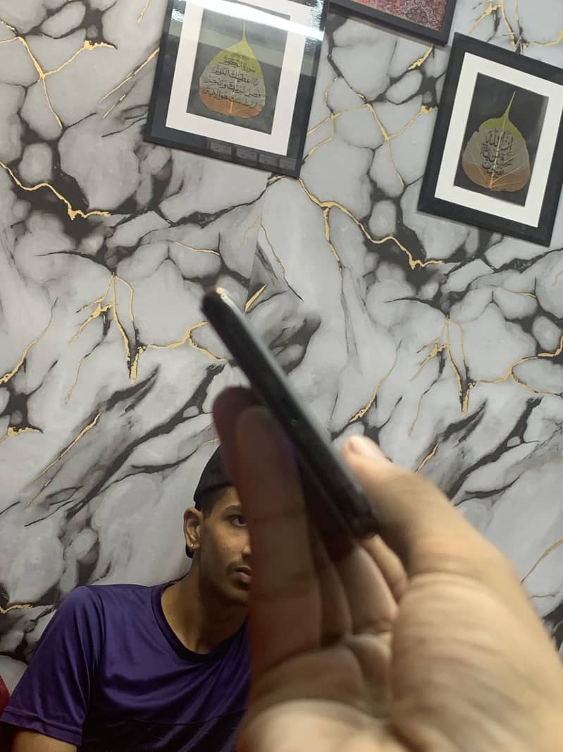 Apple iPhone 11 Pro Max 6