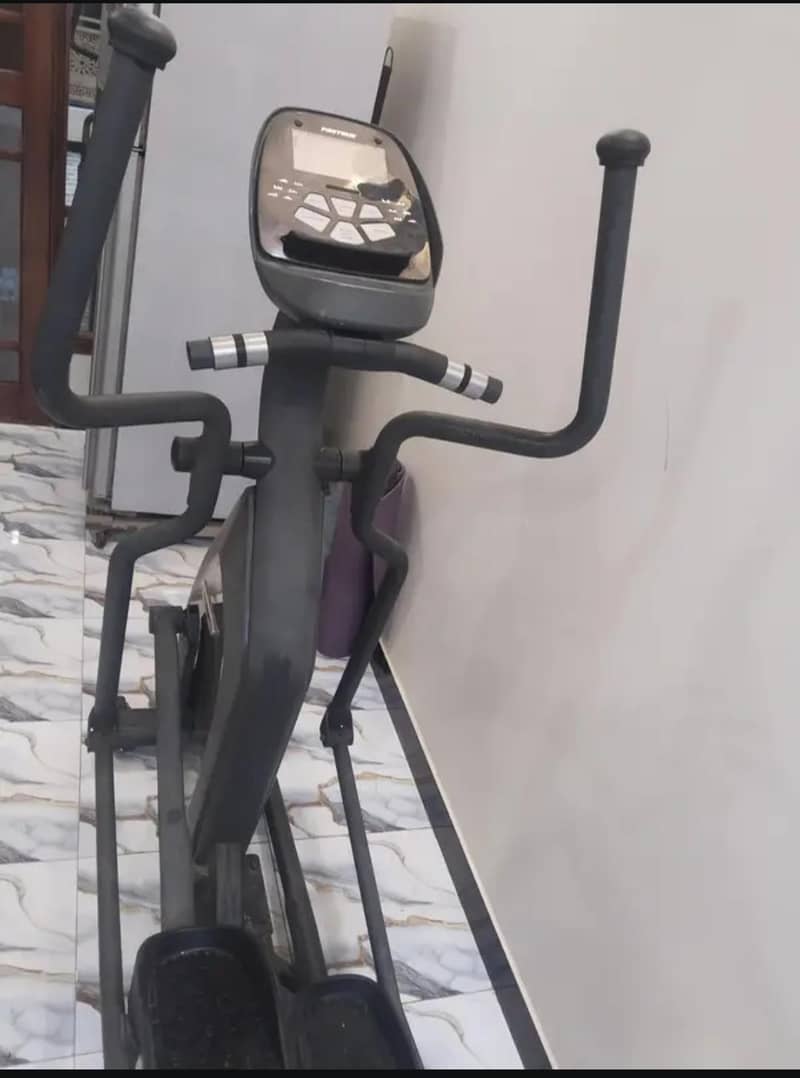 Branded imported elliptical exercise machine 1