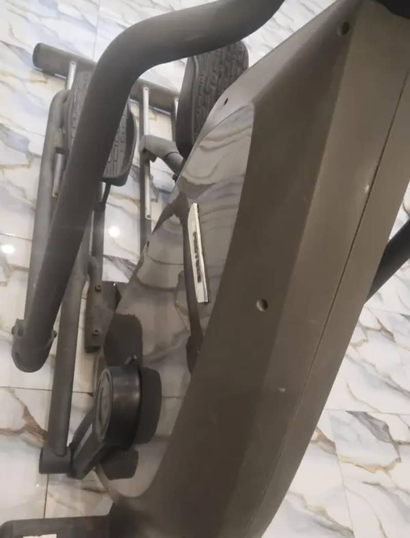Branded imported elliptical exercise machine 2