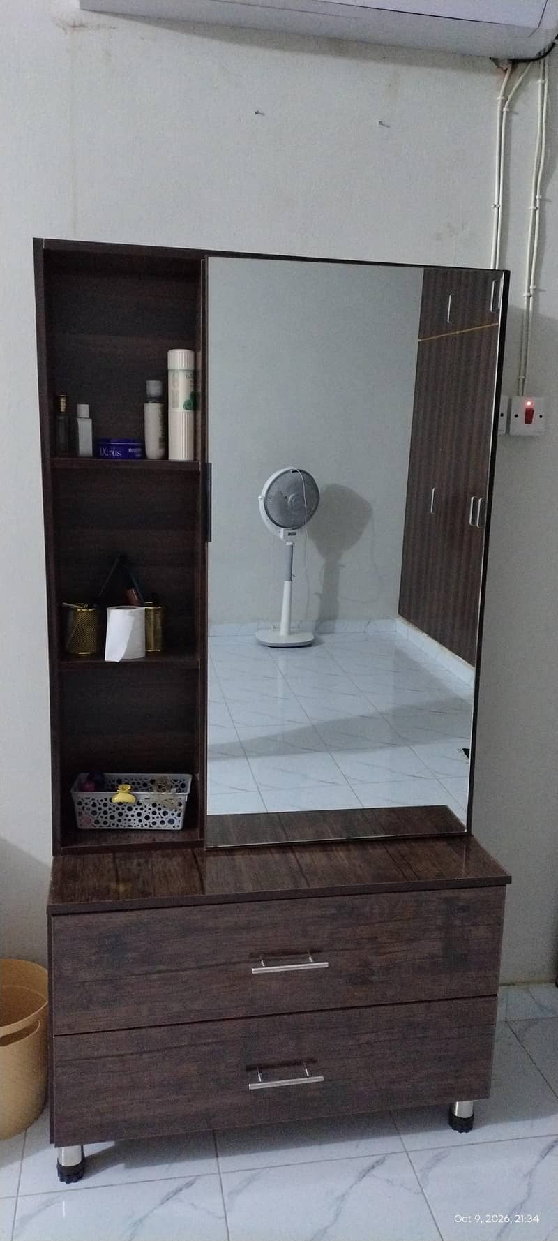 Dressing Table 0