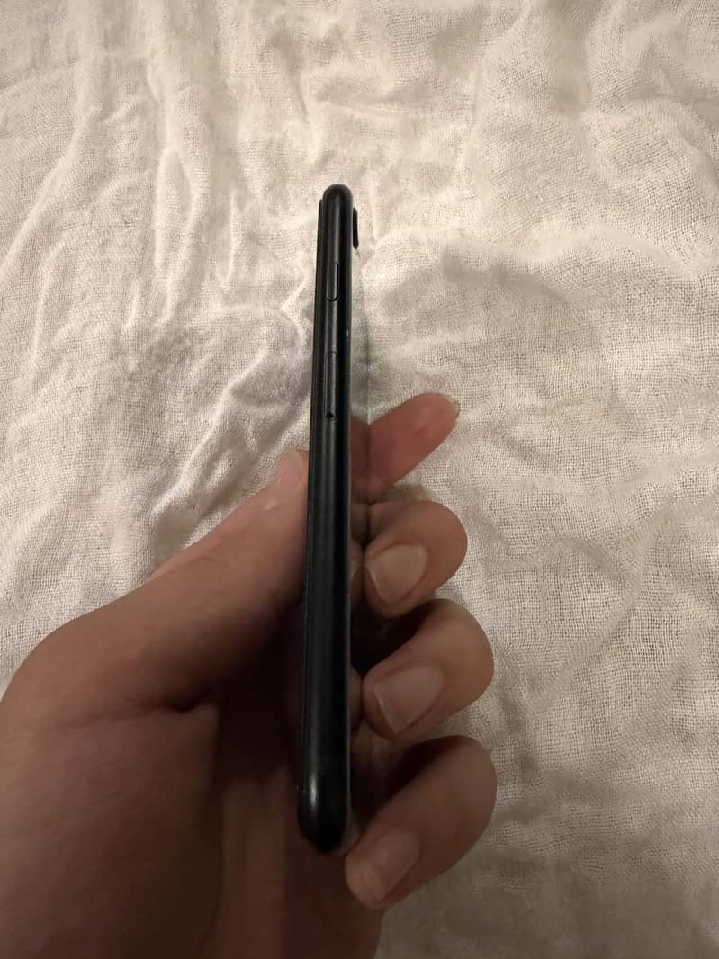 Apple iPhone SE 3