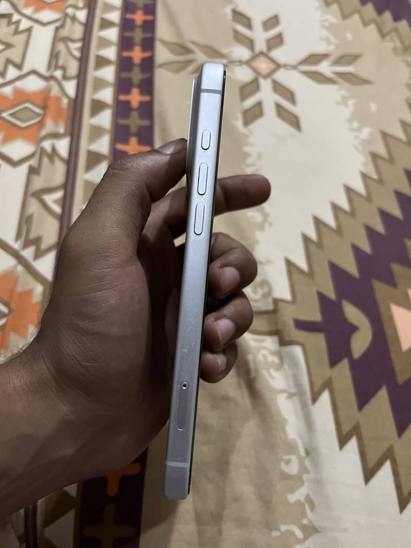 Apple iPhone 17 Pro Max 3