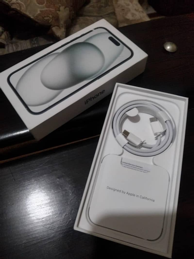 Apple iPhone 15 2