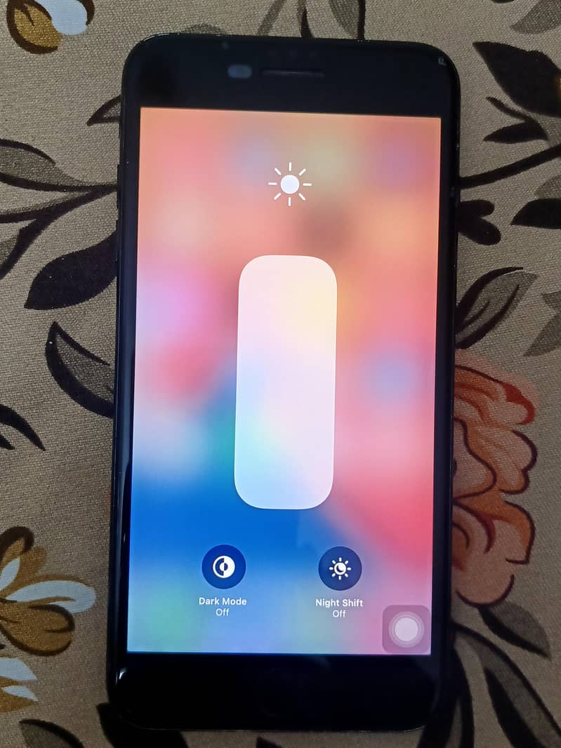 Apple iPhone 7 Plus 1