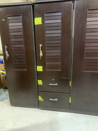 Used Almari 3 doors with drawers and lock