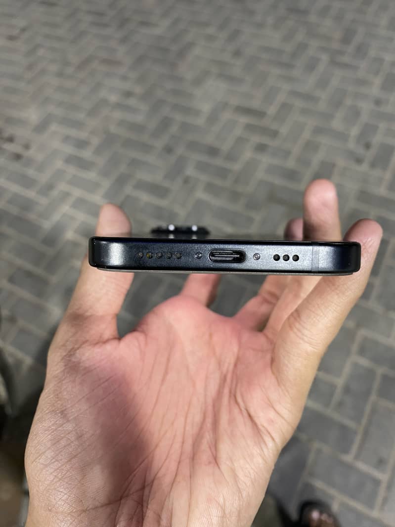 Apple iPhone 15 2