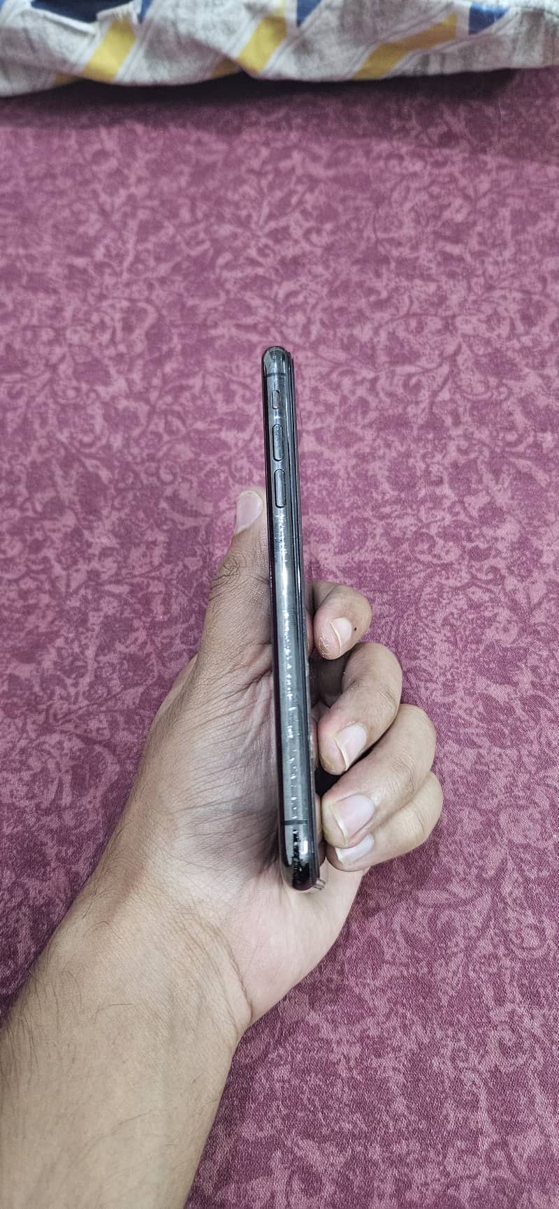 Apple iPhone XS 5