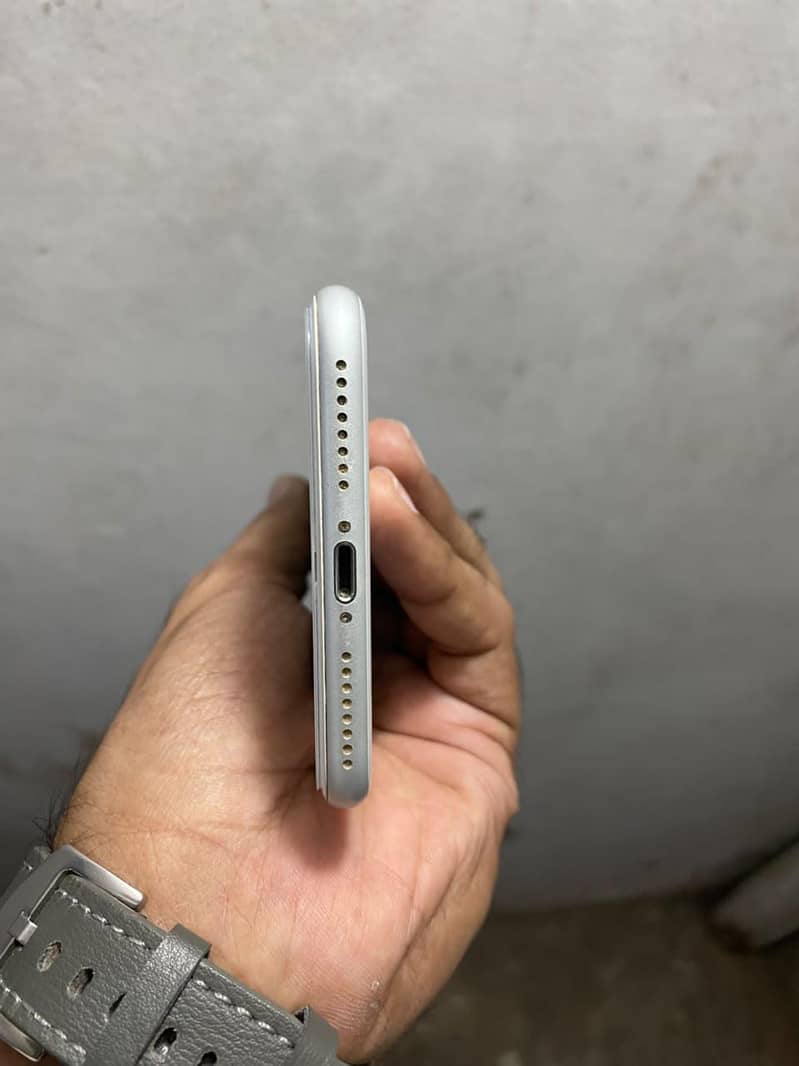 iphone 8+ 3