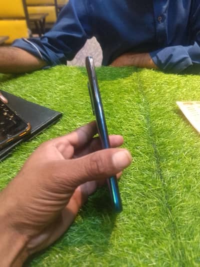 Vivo V15
