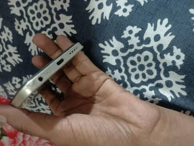 Itel A100C 4\64