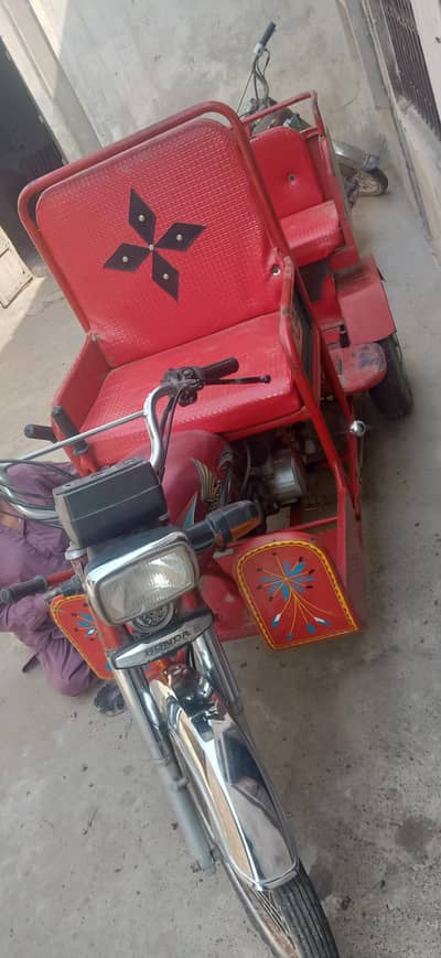 3 Tires Motorcycle Mazor Logon Ke liye 8/10 Condition