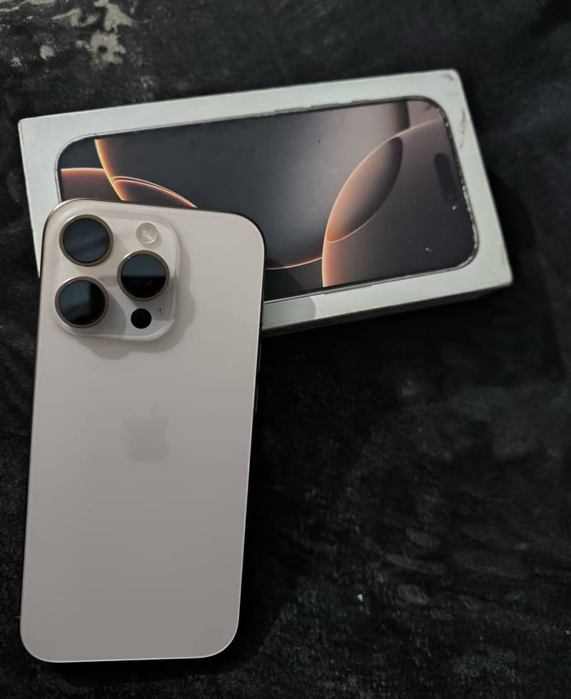 Apple iPhone 16 Pro 0