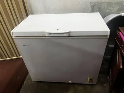 Defreezer for Sale in Excellent Condition
