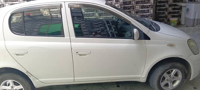 Toyota Vitz 2004