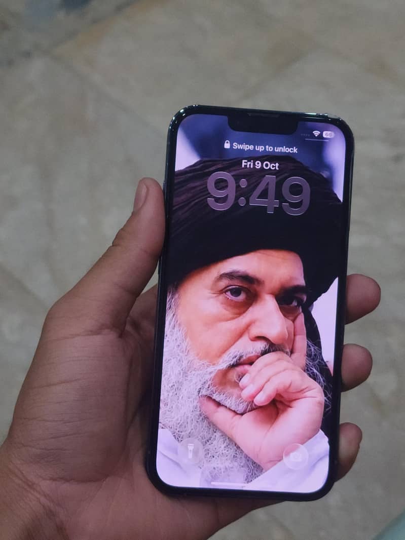 Apple iPhone 13 Pro 3