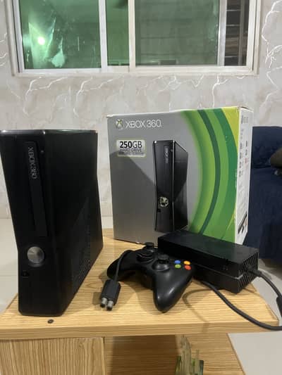 Xbox 360 Silm jailbreak 500gb with 25+ games