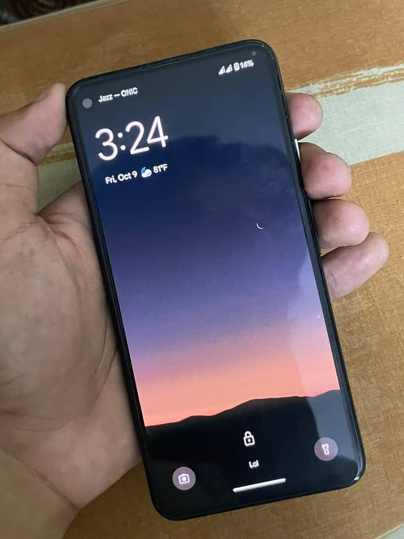 Google Pixel 4a 5