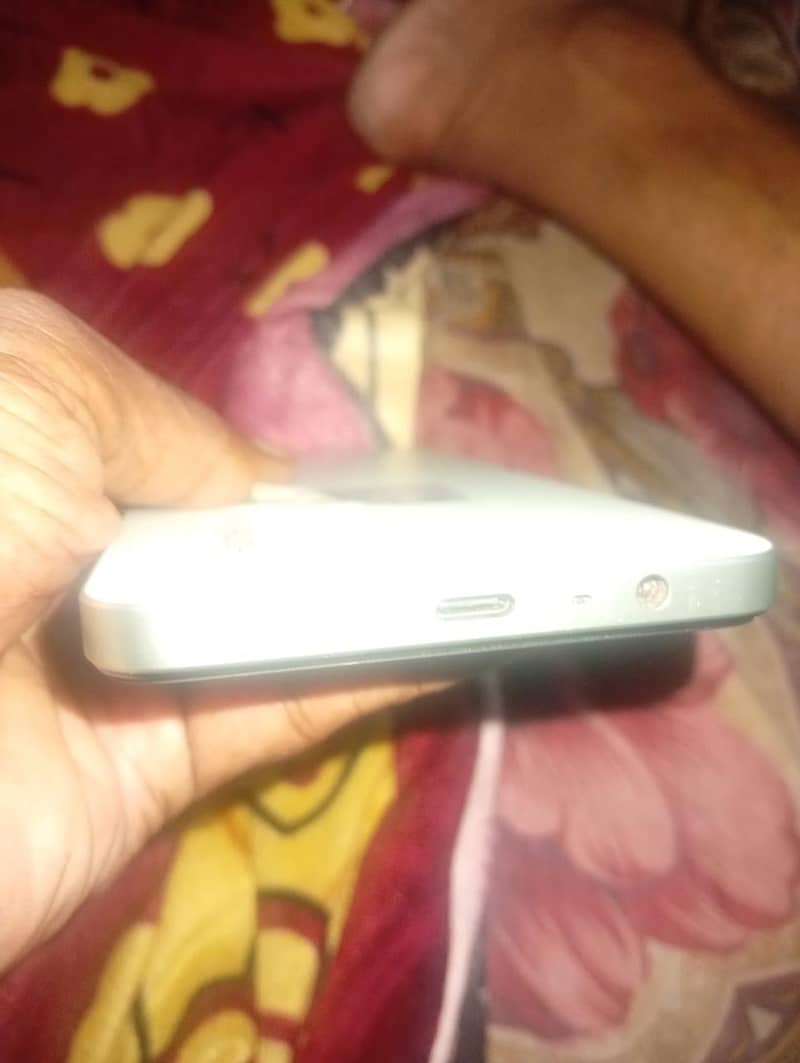 Realme Note 60x 2