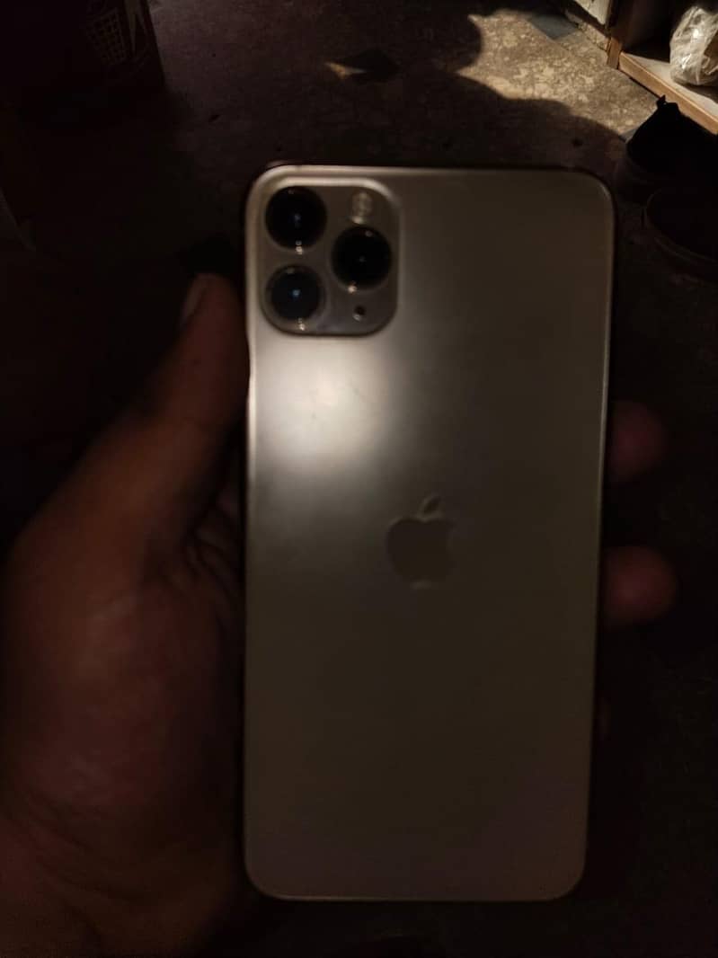 Apple iPhone 11 Pro Max 0