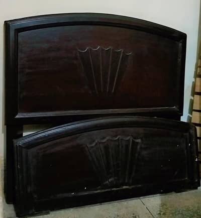 single bed woden for sale good condition urgent sale