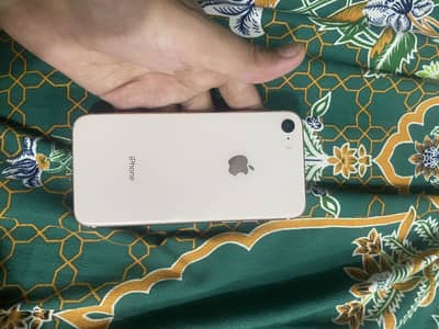 Apple iPhone 8