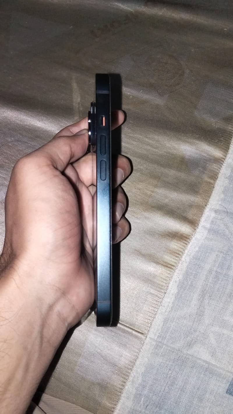 Apple iPhone 14 2