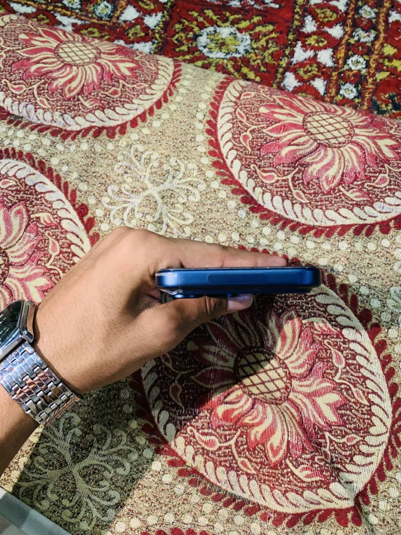 Apple iPhone 17 Pro Max 0