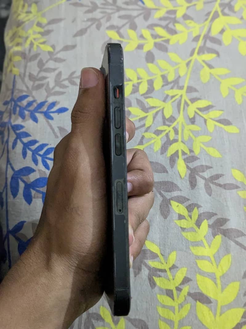 Apple iPhone 14 Pro 1