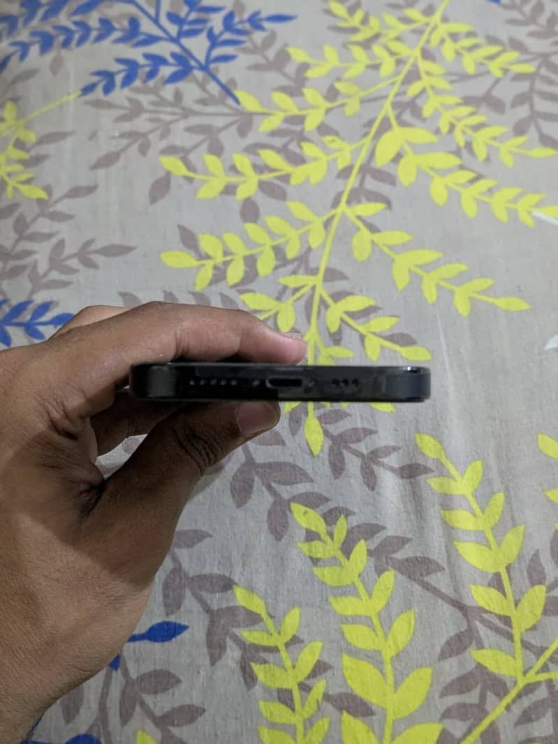 Apple iPhone 14 Pro 4