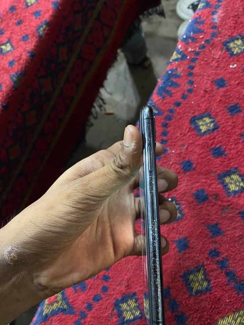 Apple iPhone X 2