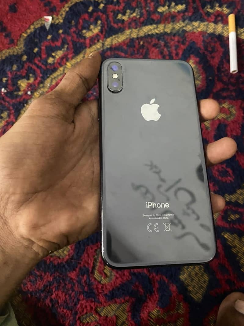 Apple iPhone X 3