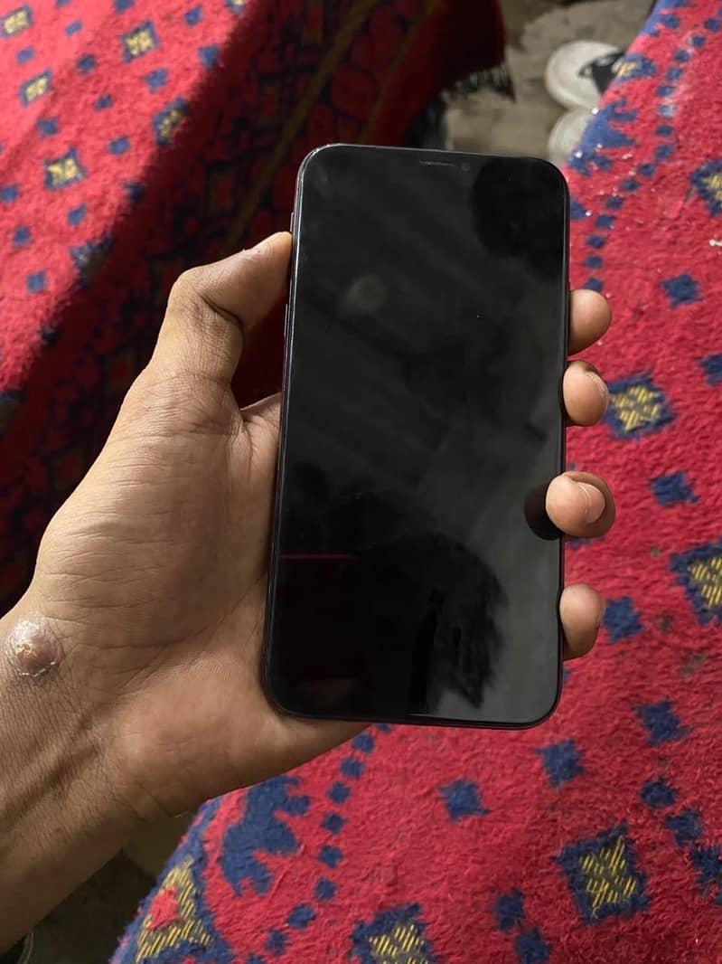 Apple iPhone X 4