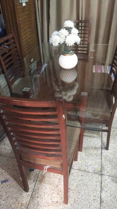 Dining Table for sale 6 chairs