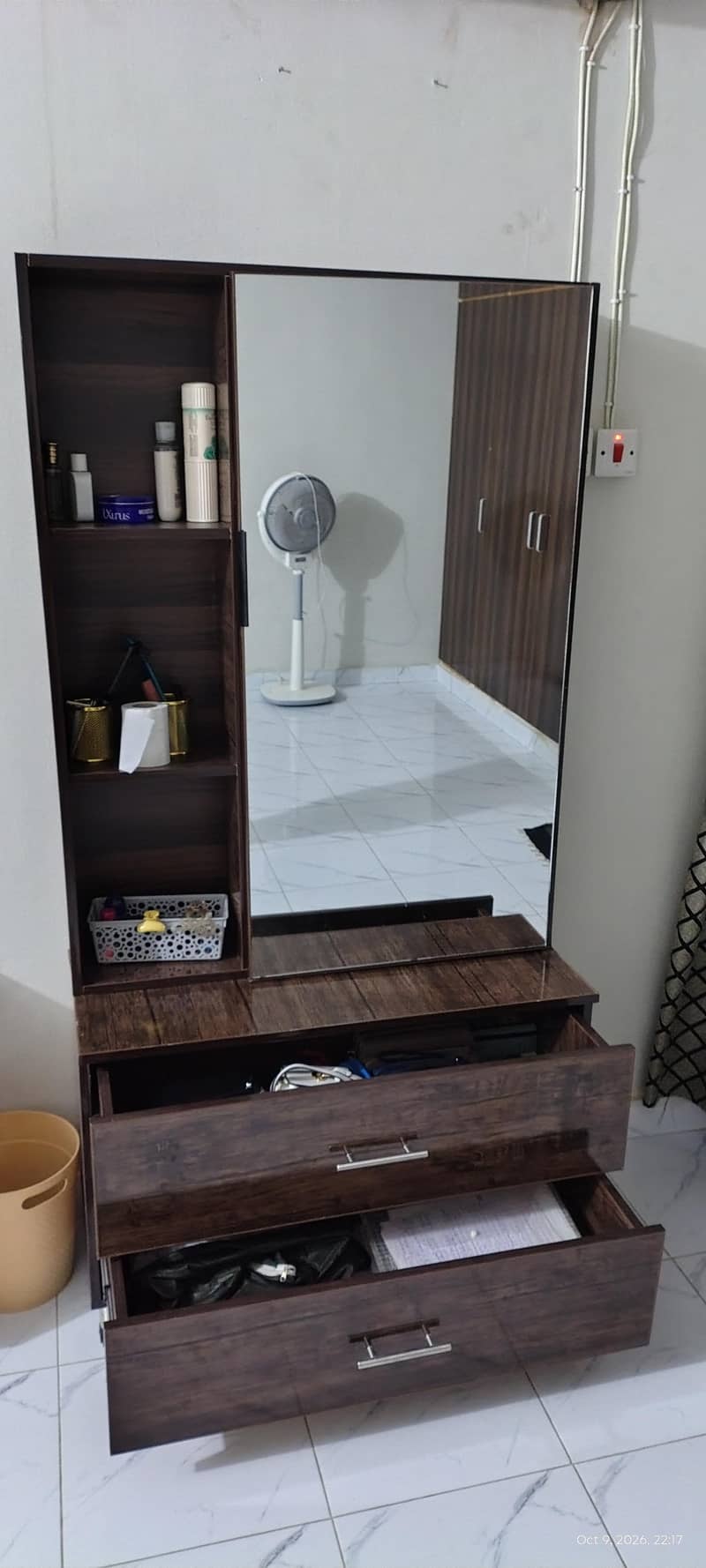 Dressing Table 2