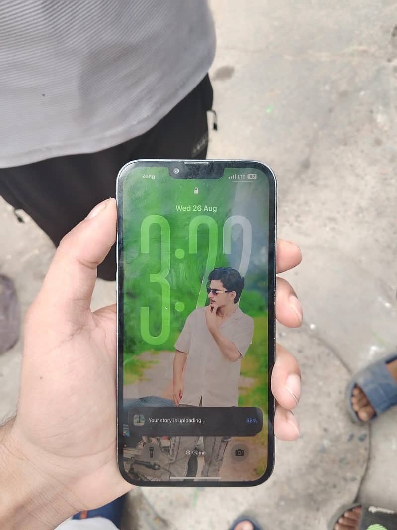 Apple iPhone 13 Pro Max 0