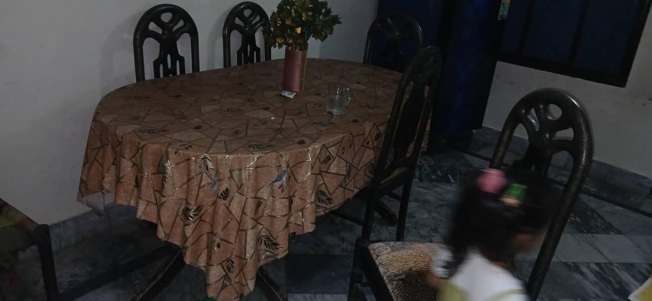 wooden daingtable 1