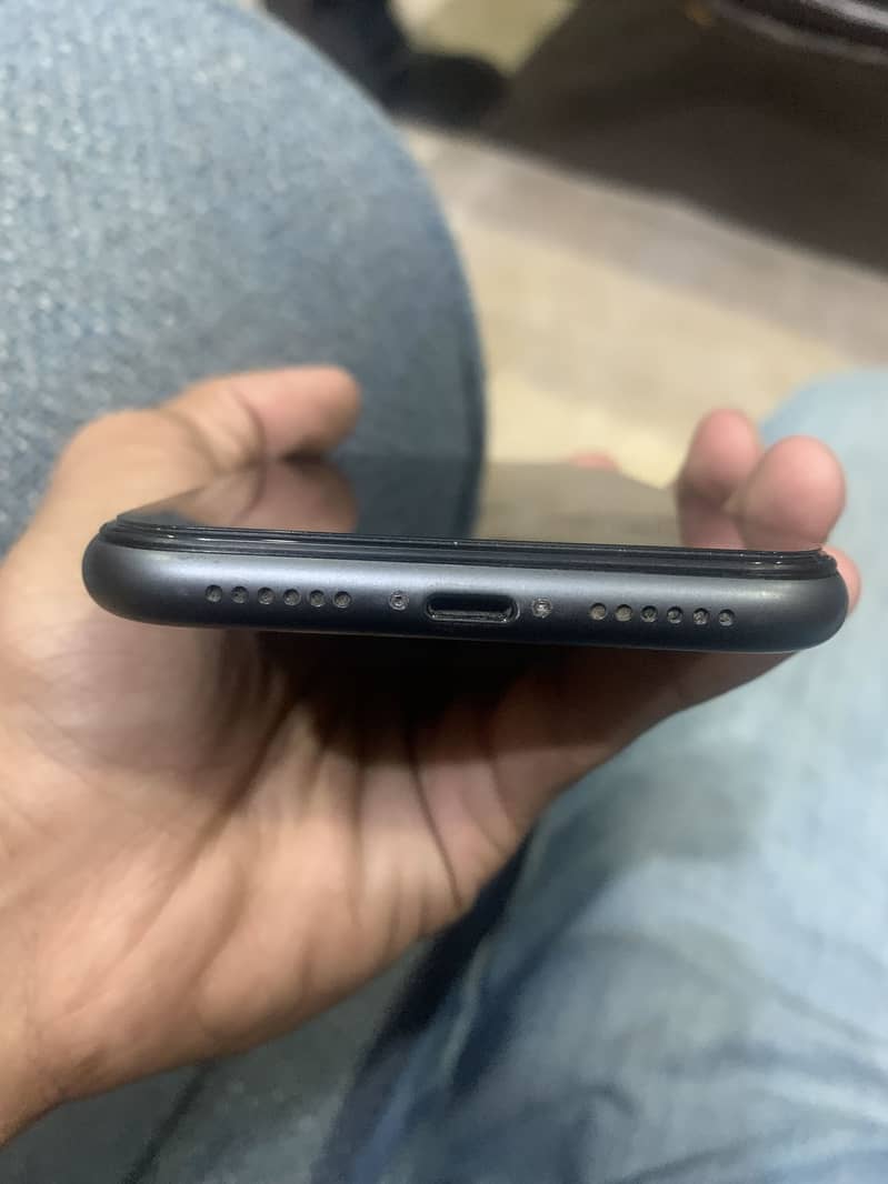 Apple iPhone 11 1