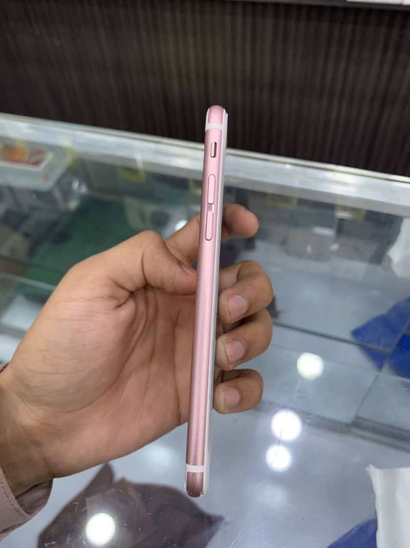 Apple iPhone 6S 2