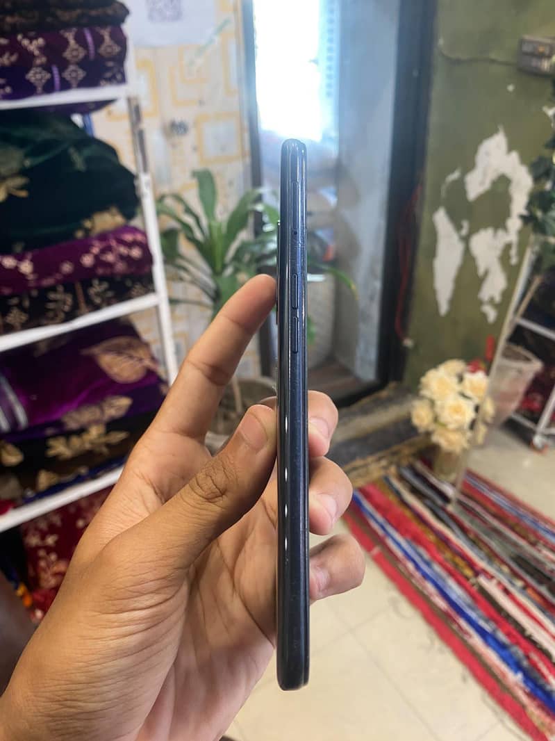 OPPO A54 4