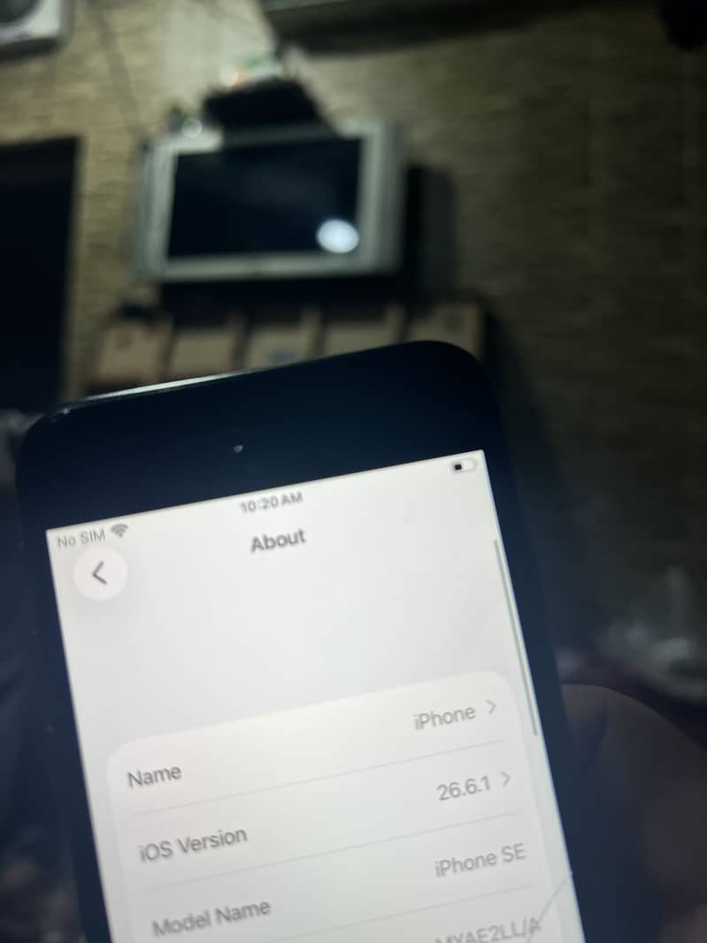 Apple iPhone SE 0