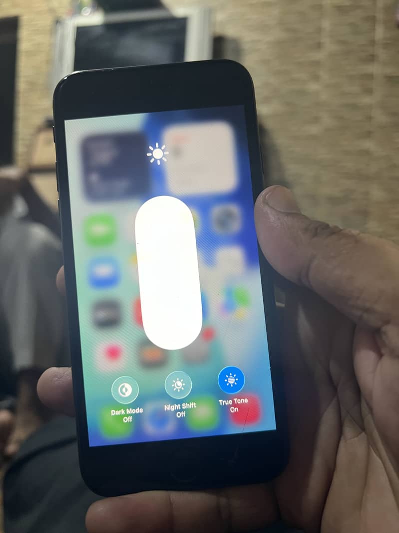 Apple iPhone SE 3