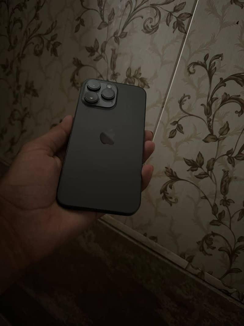 Apple iPhone 14 Pro Max 0