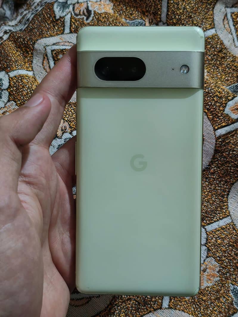 Google Pixel 7 5