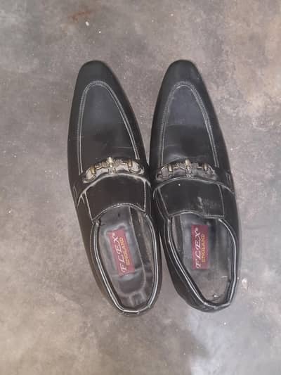 only one time used shoes in good condition