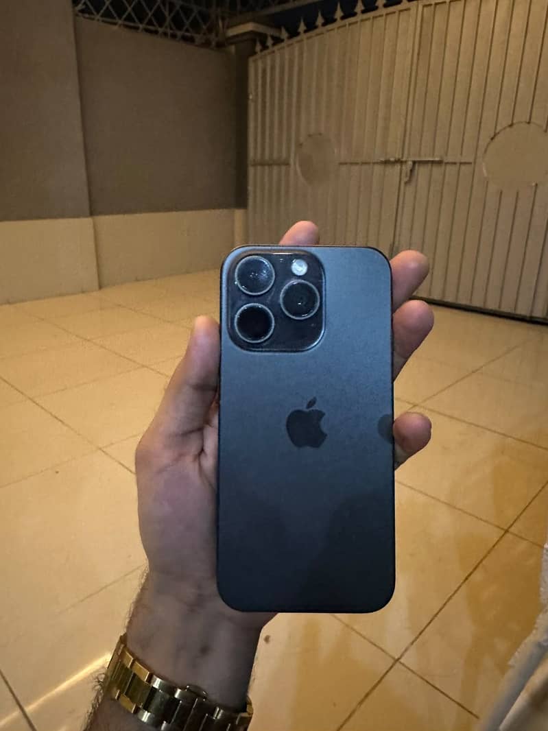 Apple iPhone 15 Pro 2