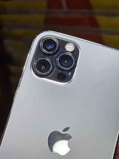 Apple iPhone 12 Pro
