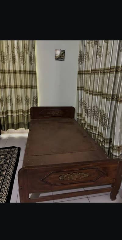 Original old shesham bed Pair